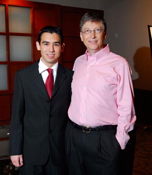 Joaquin Rodriguez, a Gates Millenium Scholar, and Bill Gates
